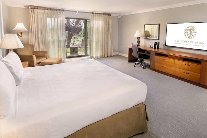 Room 4 of 62